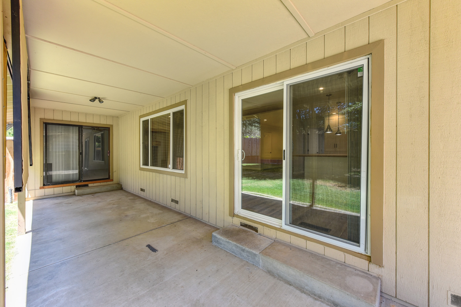 Patio 5342 Nyoda Way Carmichael California 95608