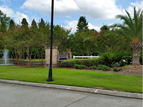Entrance to Jefferson Crossing subdivision in Prairieville, LA