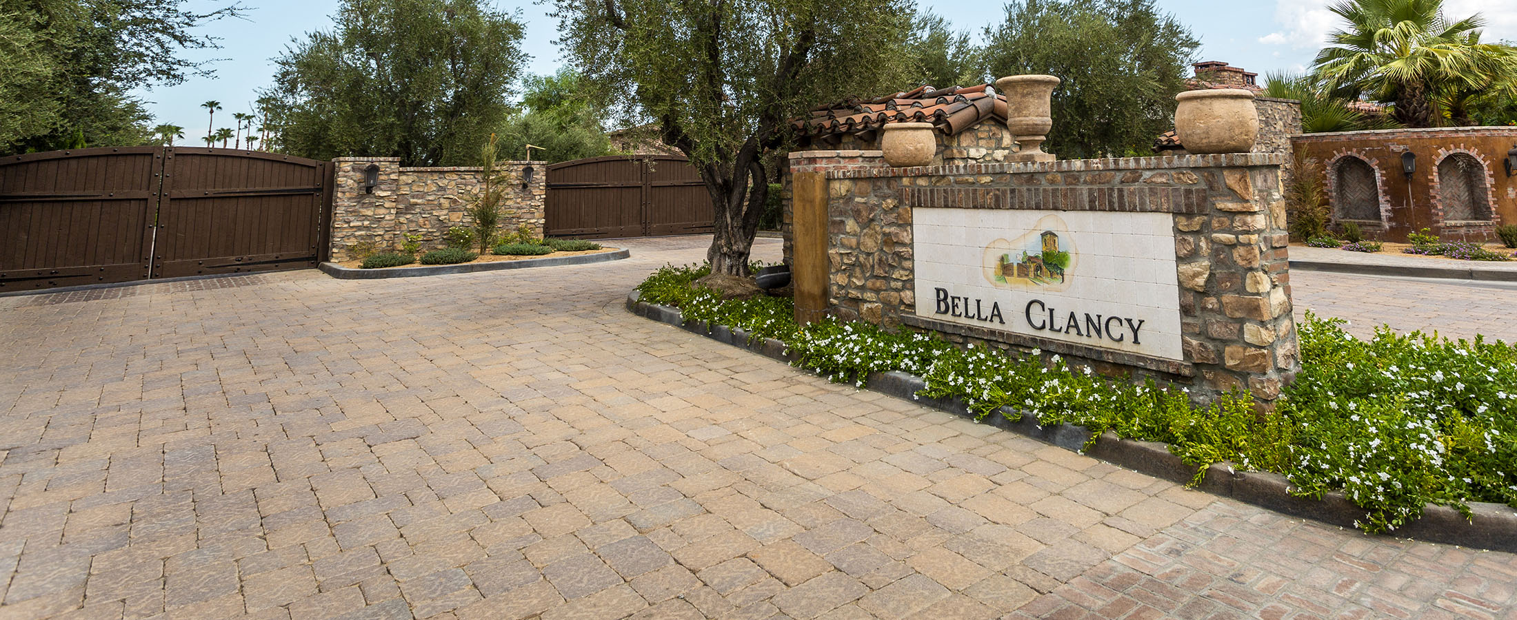 BELLA CLANCY HOMES in Rancho Mirage, CA For SALE Bella Clancy Luxury Properties & Real Estate