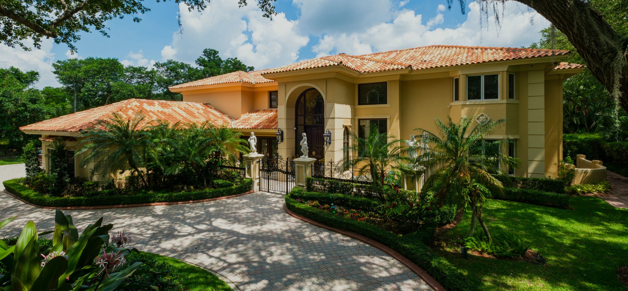Logan Woods Homes for Sale Real Estate With Rosalia Naples FL