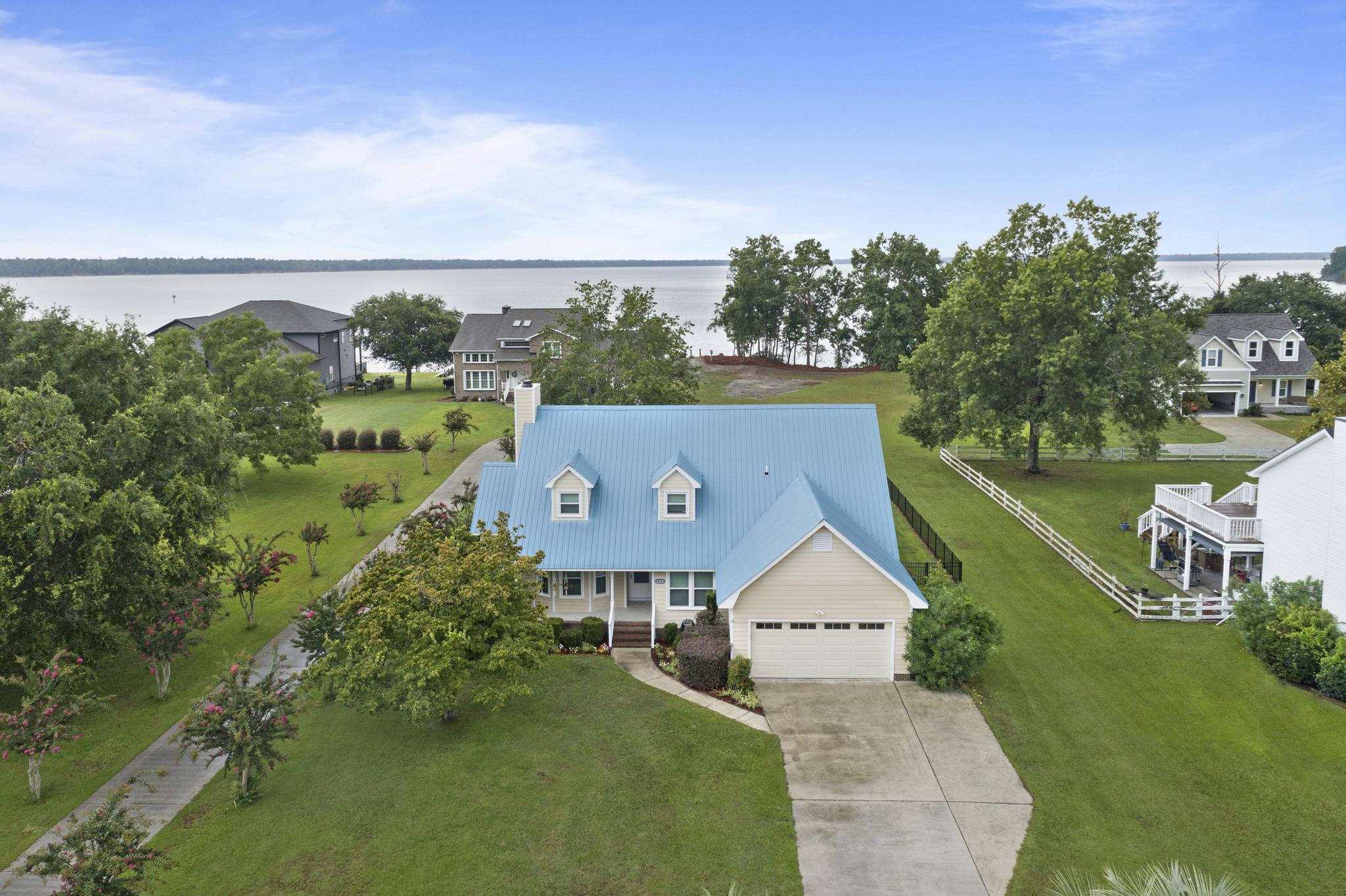 123 Gemstone Drive, Sneads ferry NC 28460 FOR SALE