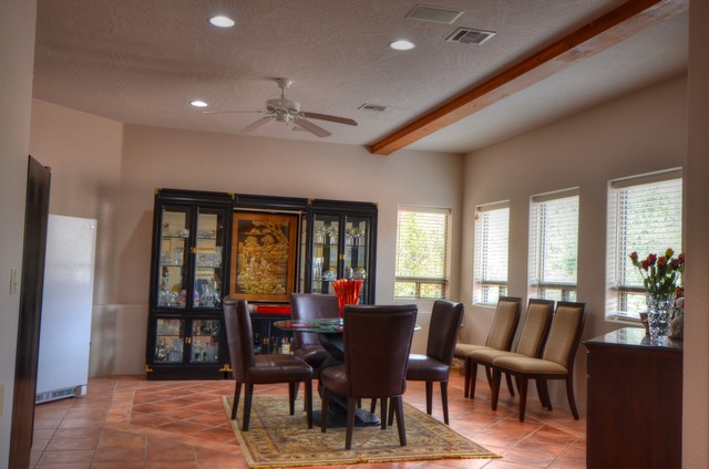 Lower level dining Sedona Real Estate