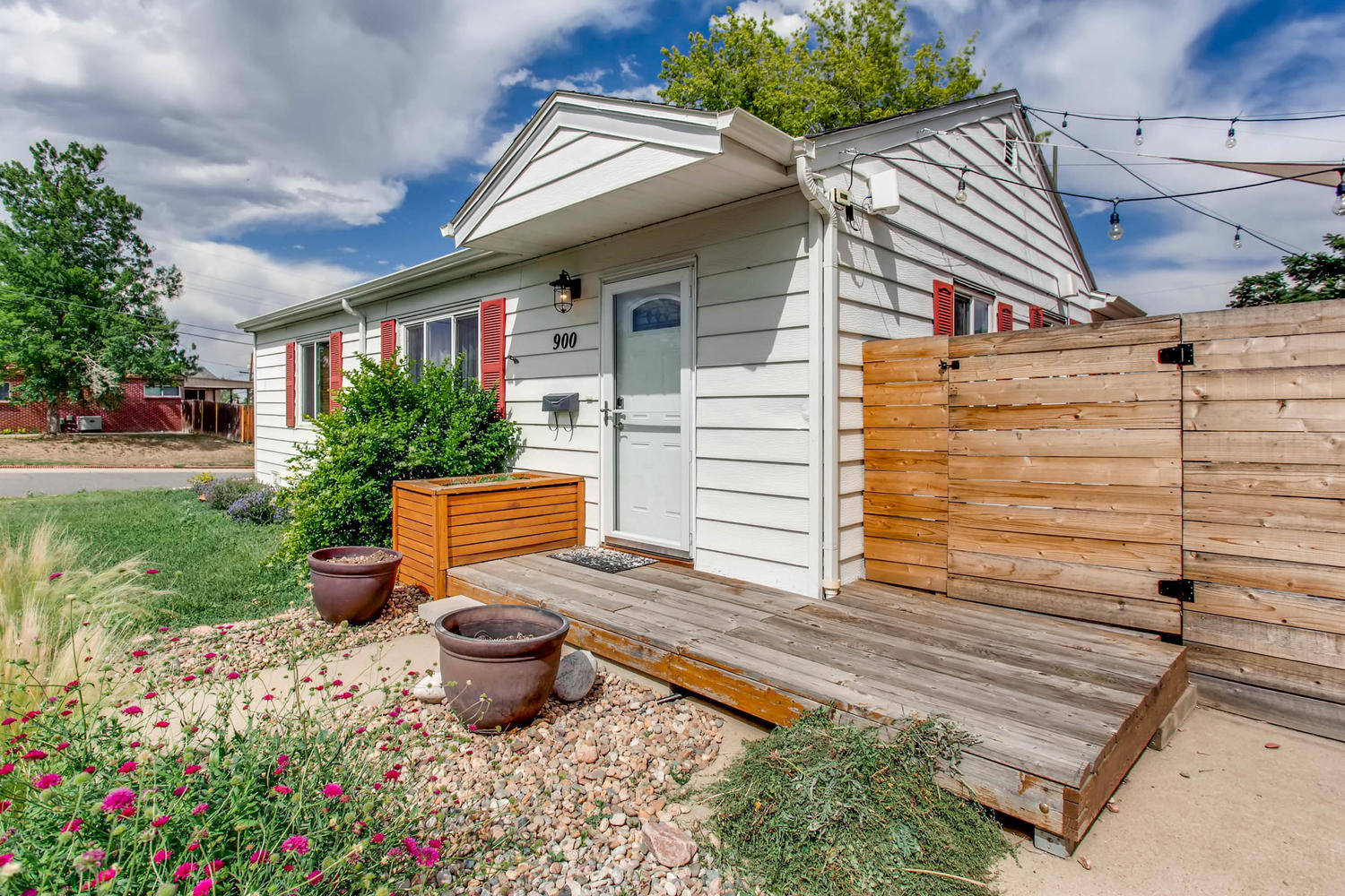 Athmar Park Neighborhood Home For Sale 900 S Pecos St