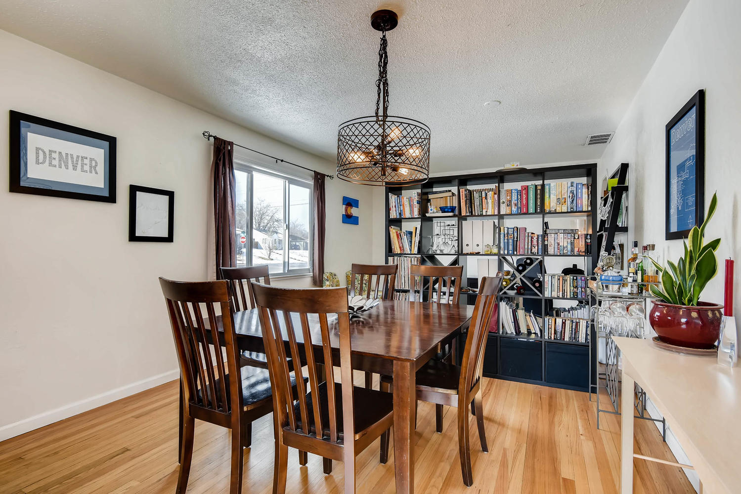 Athmar Park Neighborhood Home For Sale 900 S Pecos St