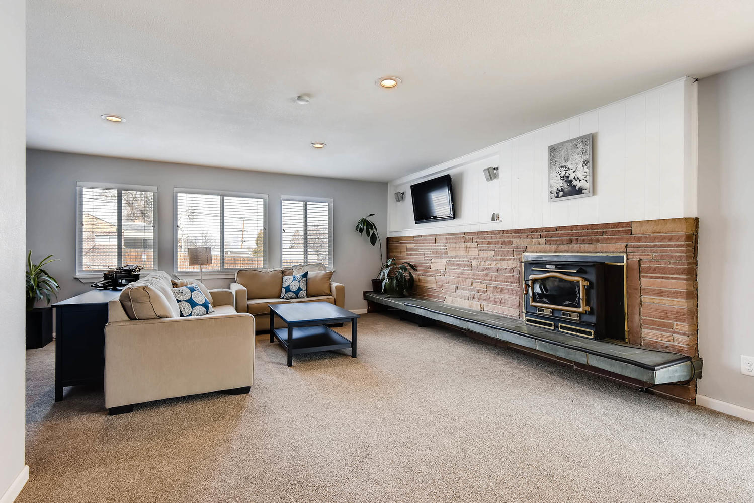 Athmar Park Neighborhood Home For Sale 900 S Pecos St