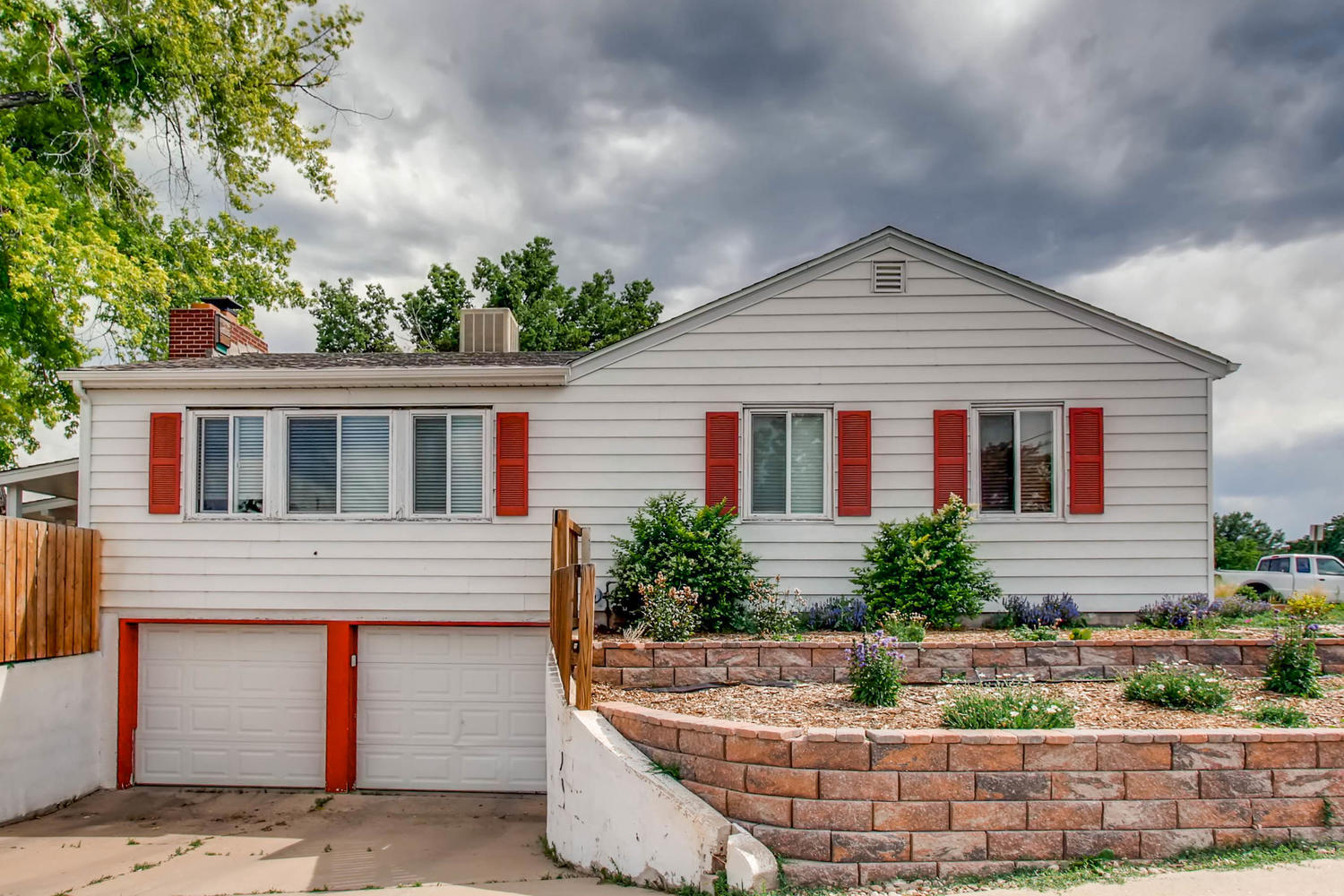 Athmar Park Neighborhood Home For Sale 900 S Pecos St