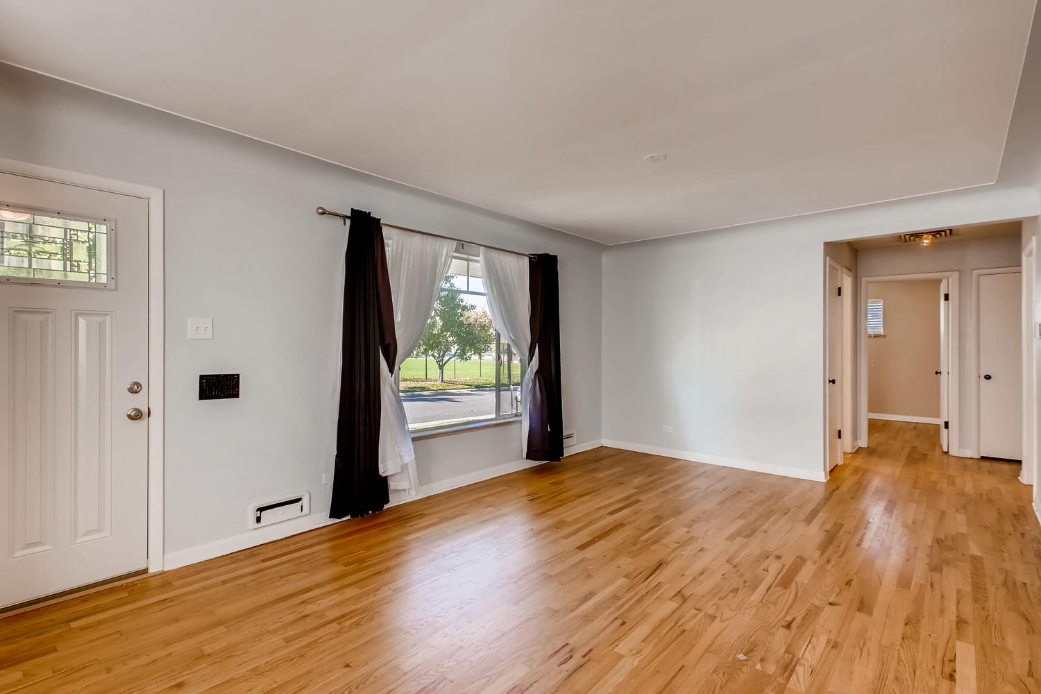 Harvey Park Neighborhood, Denver Home For Sale 2136 S Zenobia St