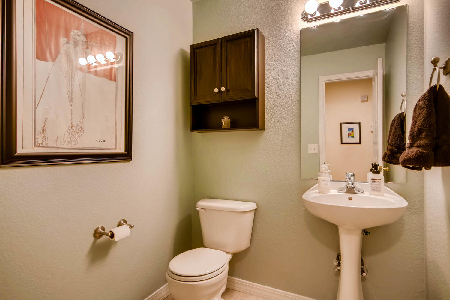 Old Farms Townhome For Sale In Thornton