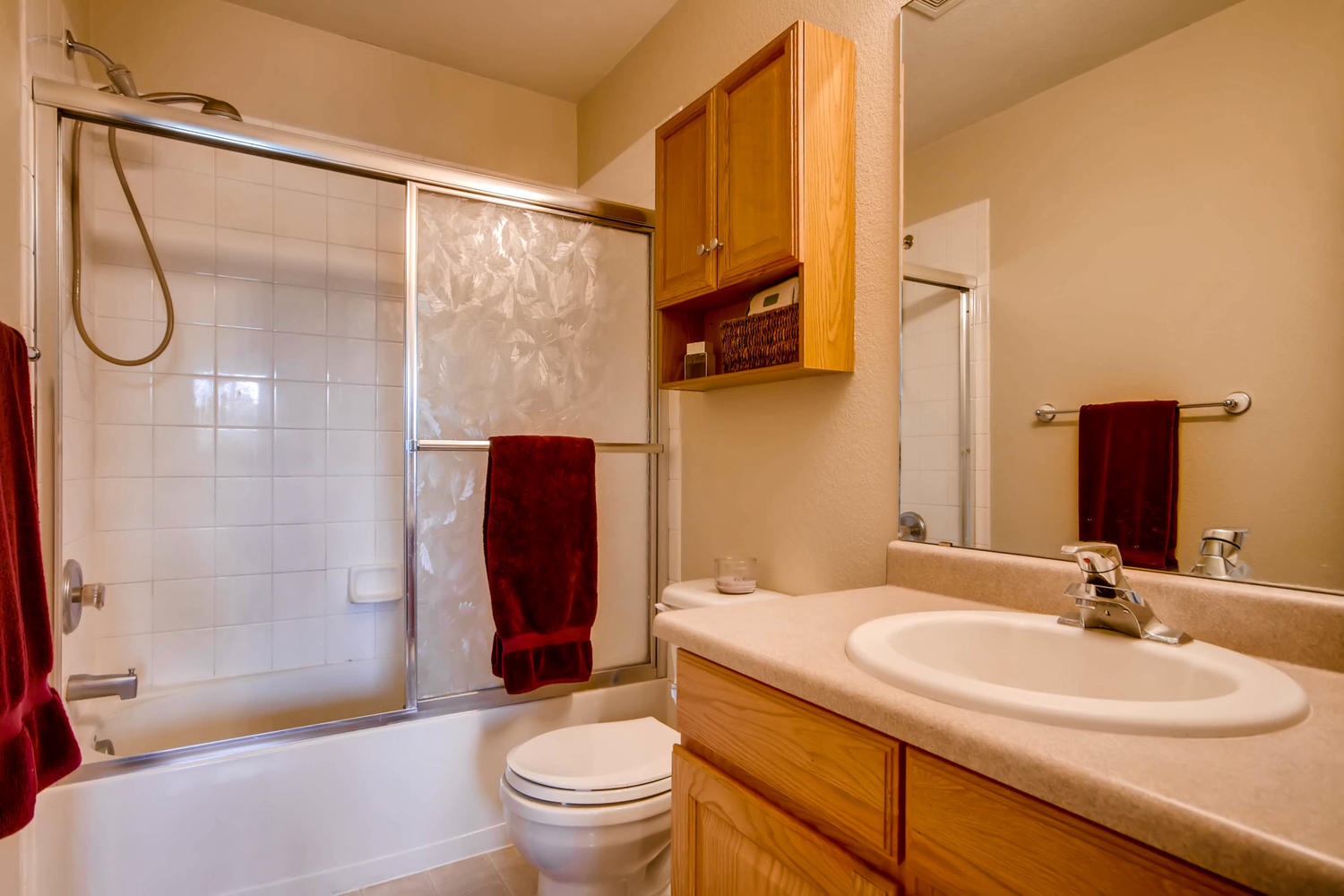 Old Farms Townhome For Sale In Thornton