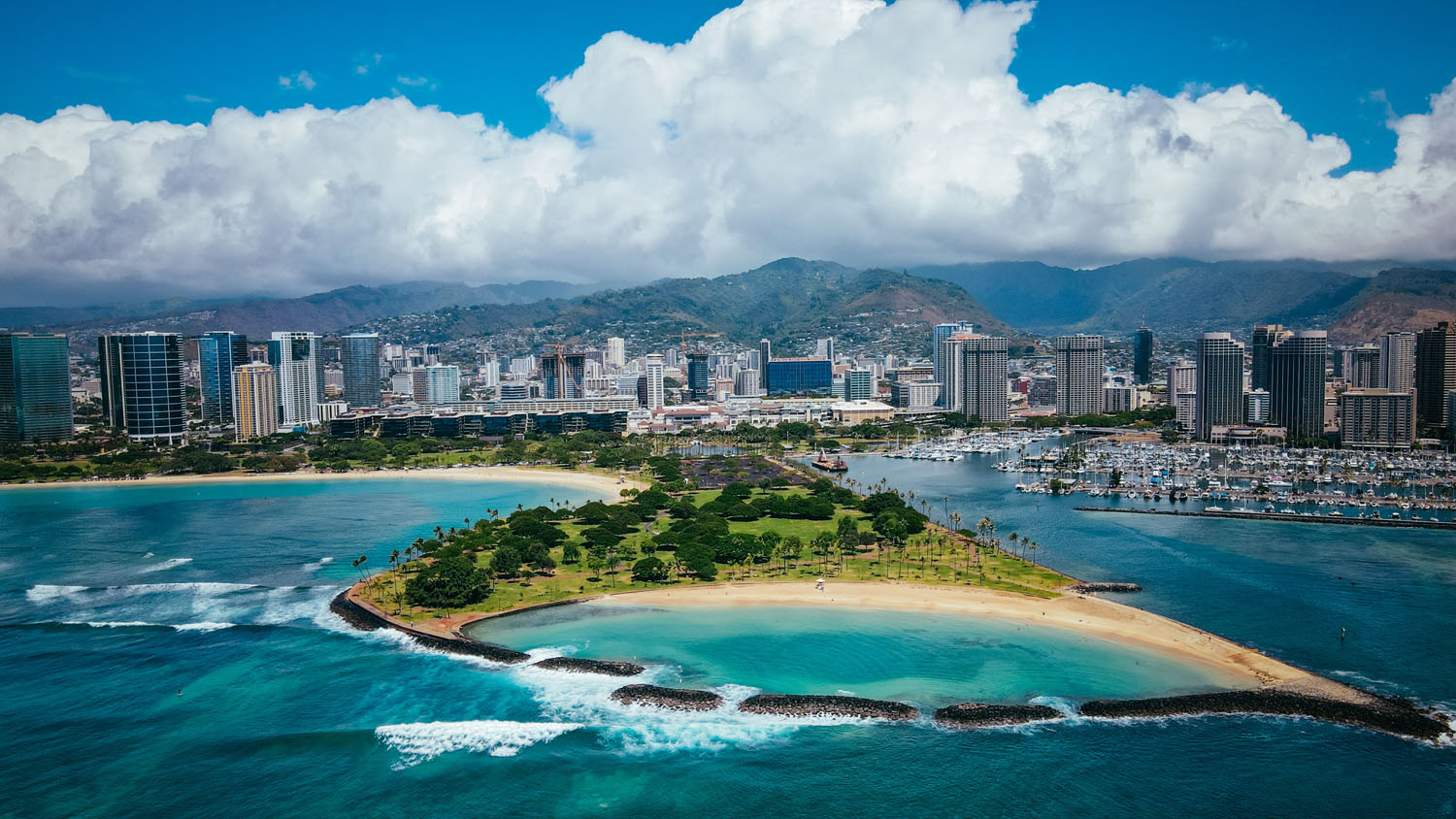 Ala Moana Beach Park shoreline in Honolulu