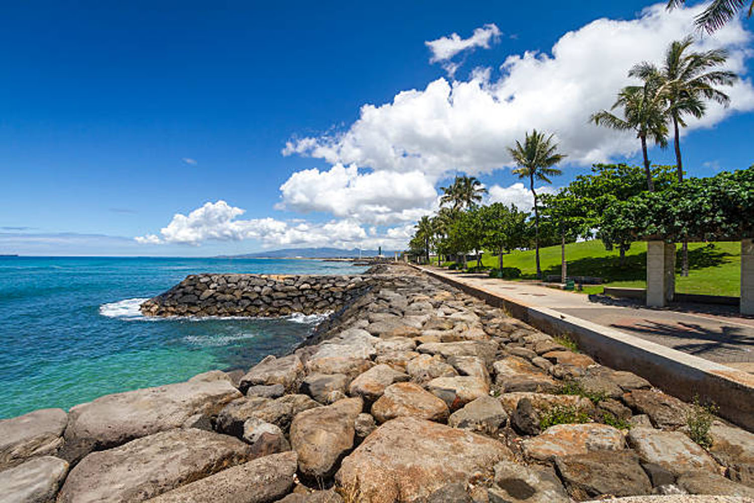 Kakaako Waterfront Park shoreline near Ala Moana Beach Park