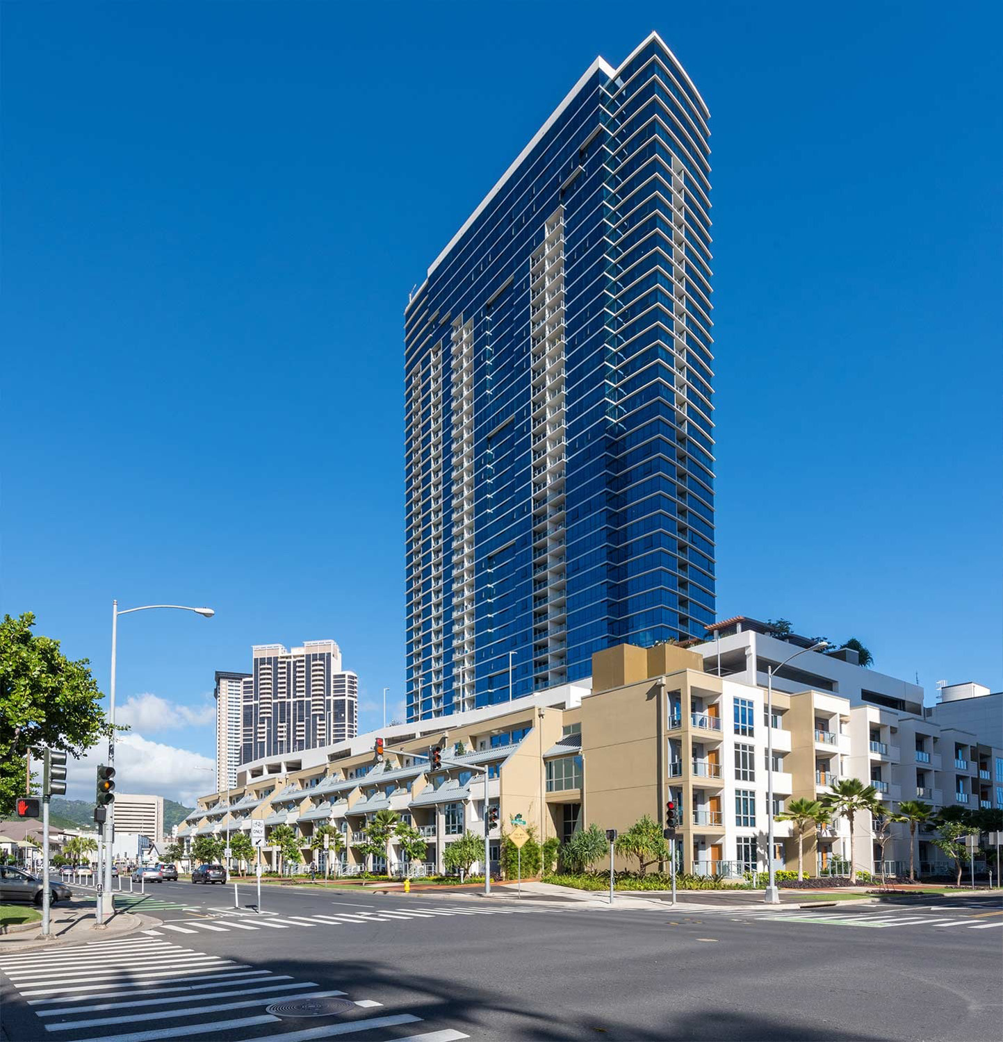 Keauhou Place condo street level view 3