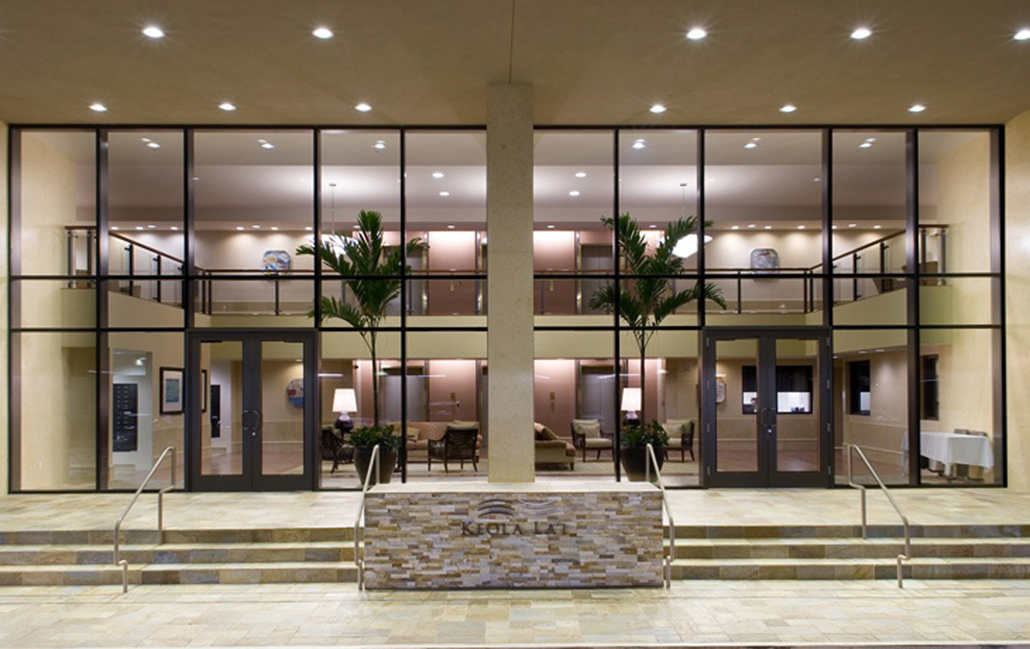 Keola Lai lobby 3