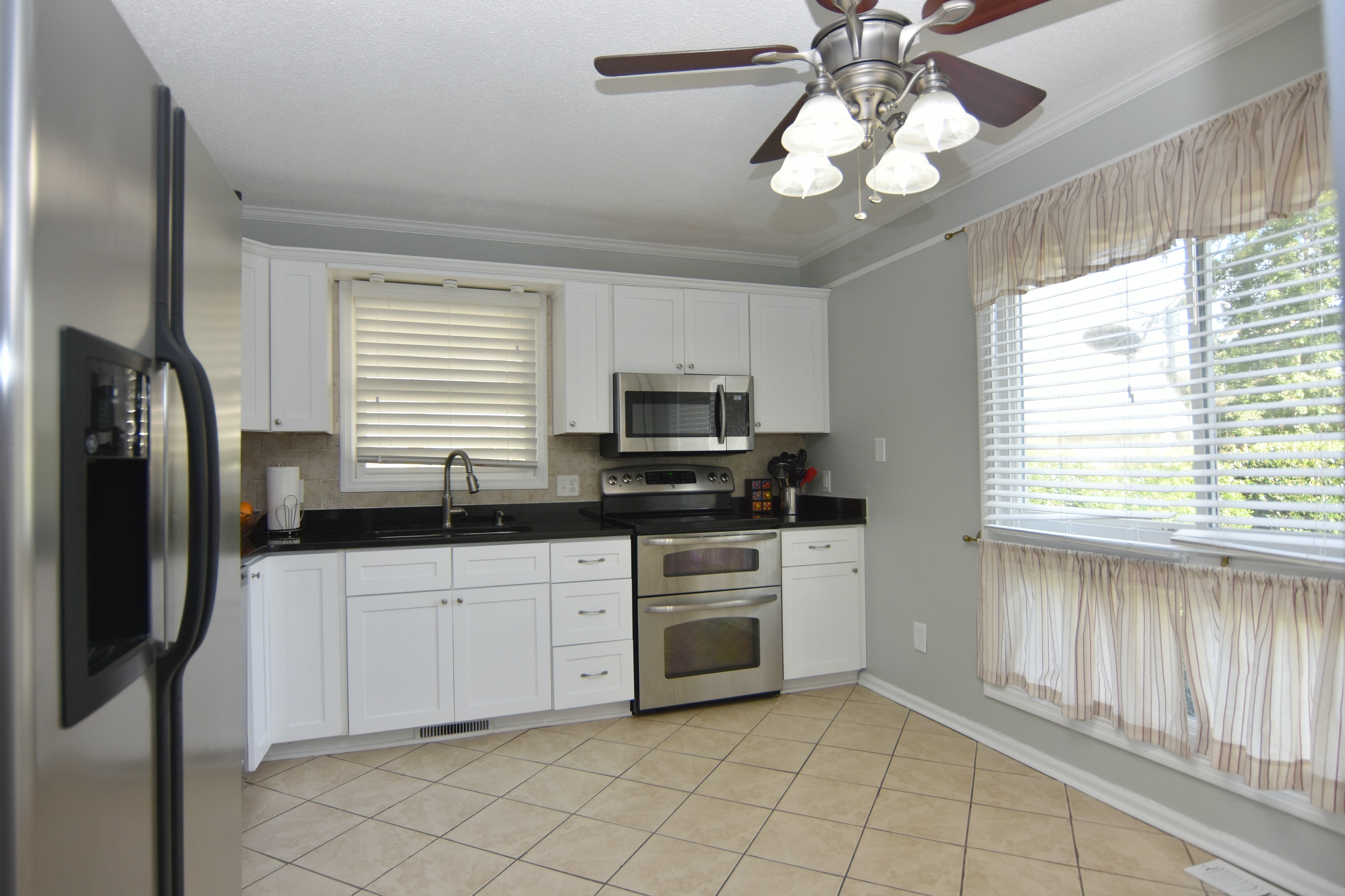 111 Dron Place Kitchen windows