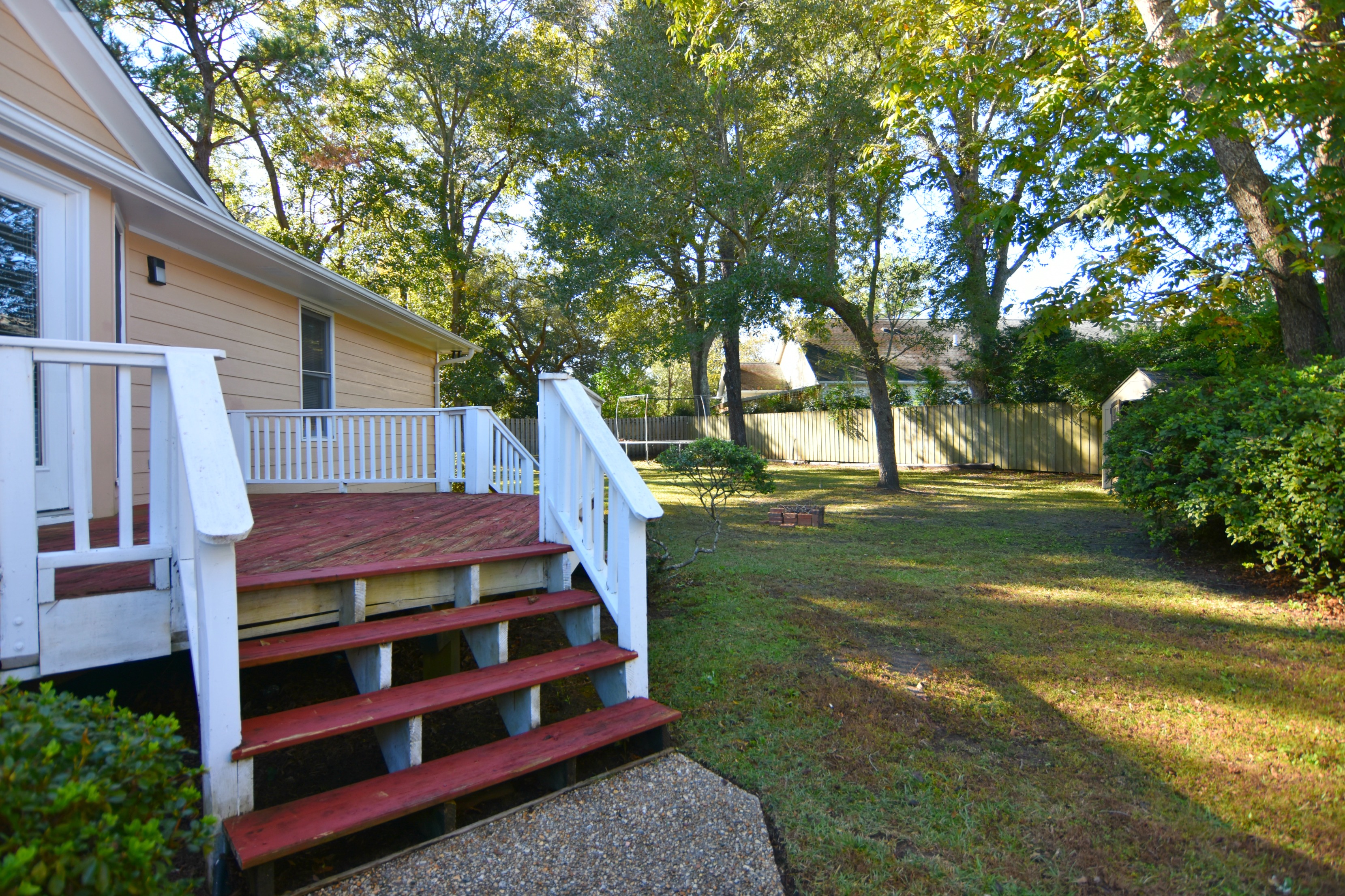 111 Dron Place side deck