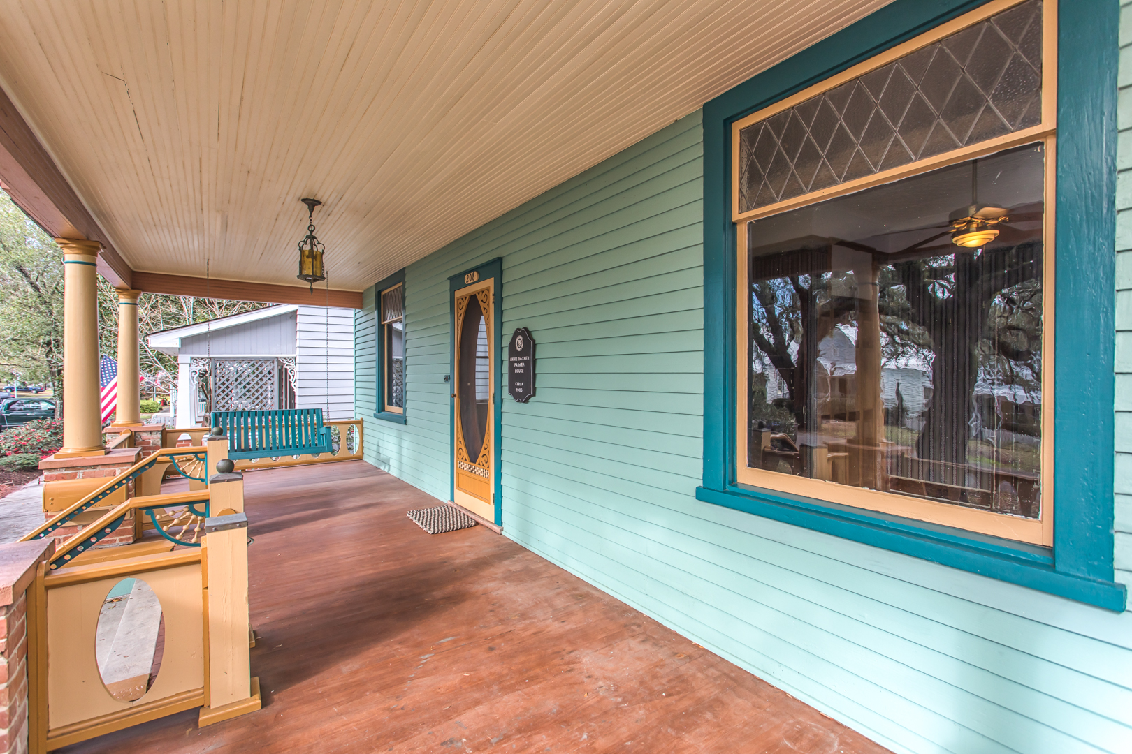 208 N Lord St., Southport, NC 28461 House Tour [pics only]