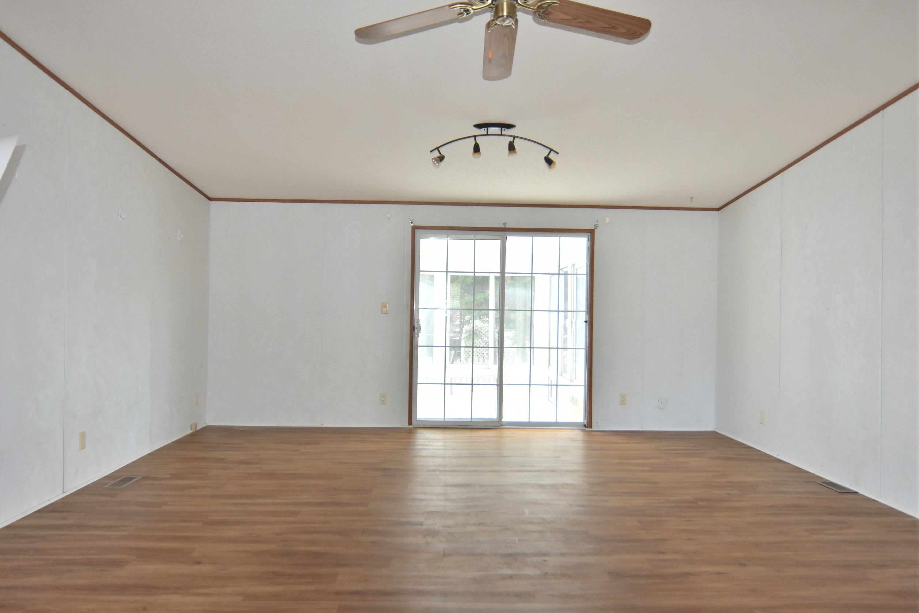 513 Capeside Drive, Wilmington, NC 28412 [Pics Only] Homes for Sale