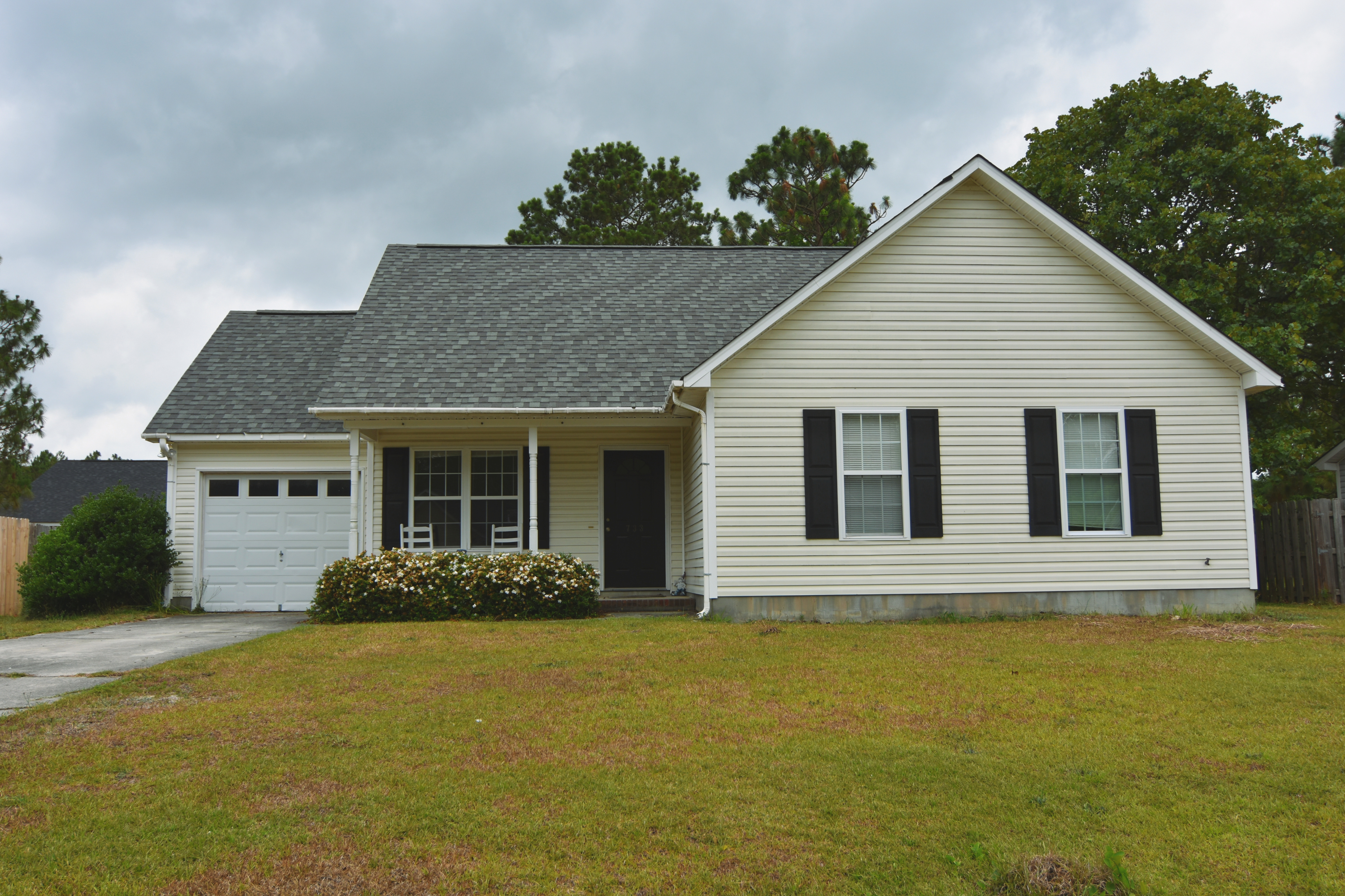 733 Oak Branches Close SE, Leland, NC 28451 House Tour [pics only