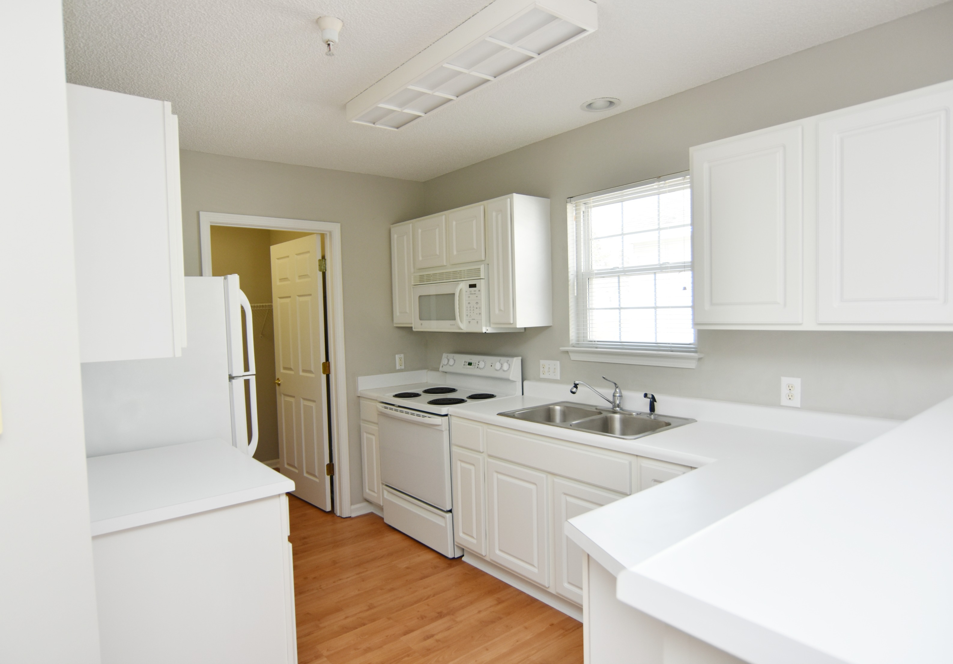 1600 Willoughby Park Court Unit E, Wilmington, NC 28412 Condos For