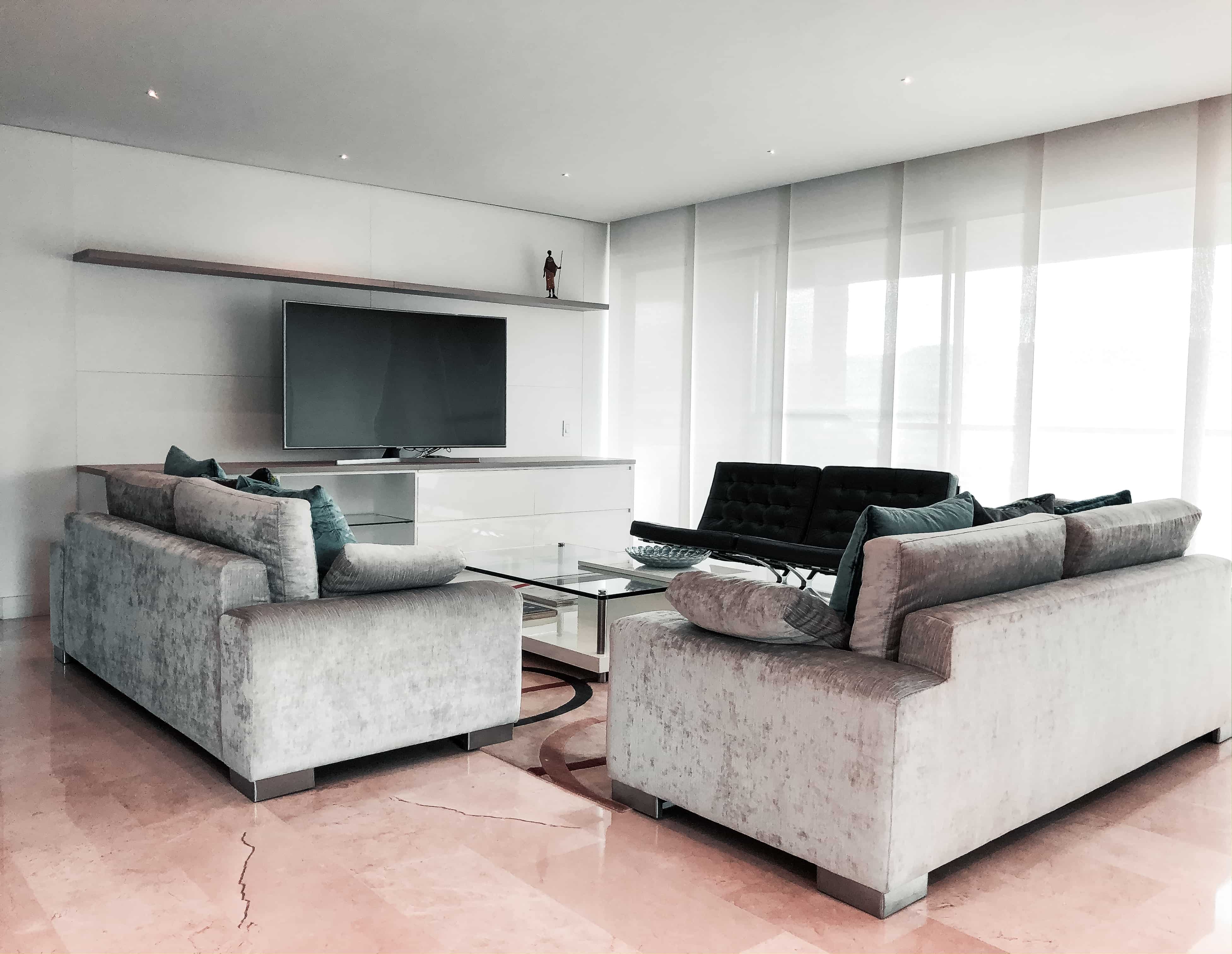 Simple and modern living room
