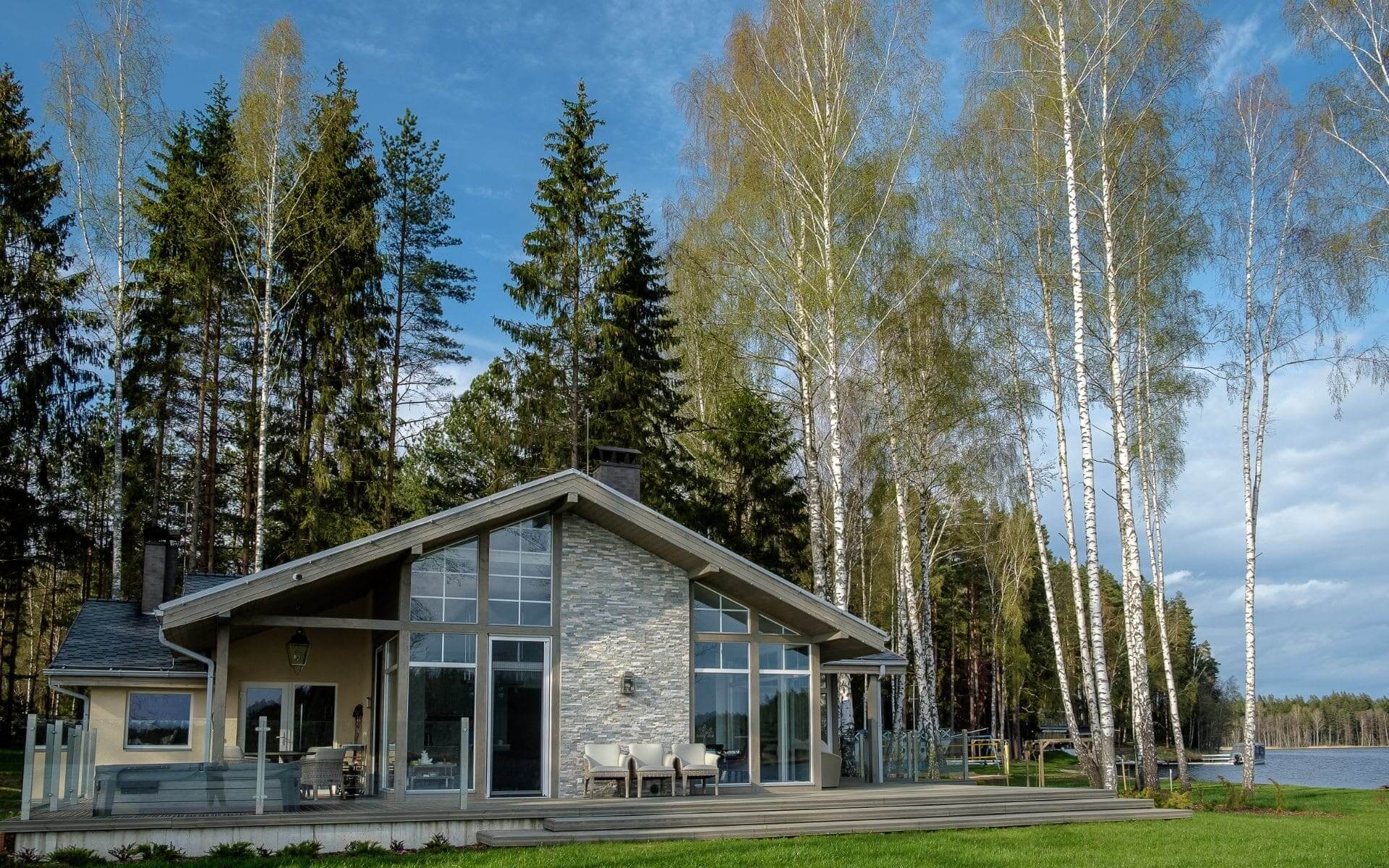 Lewis Lake Smith Real Estate $250-499k
