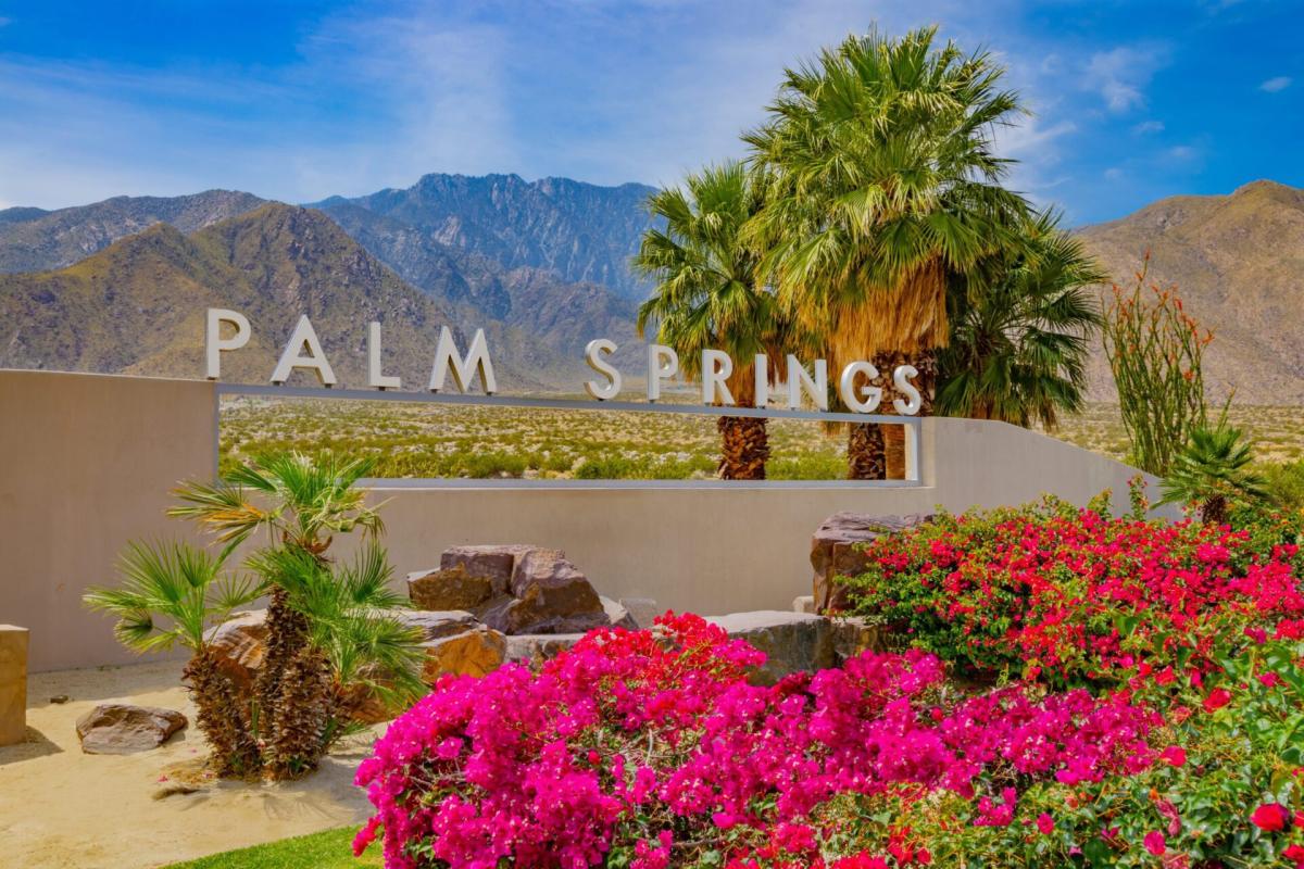 Old Las Palmas luxury community in Palm Springs