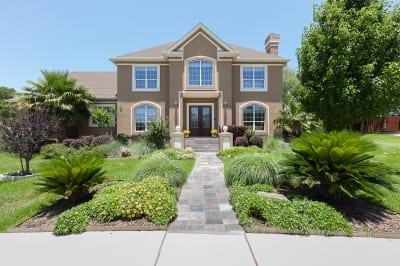 Staging Your Home - Front Yard