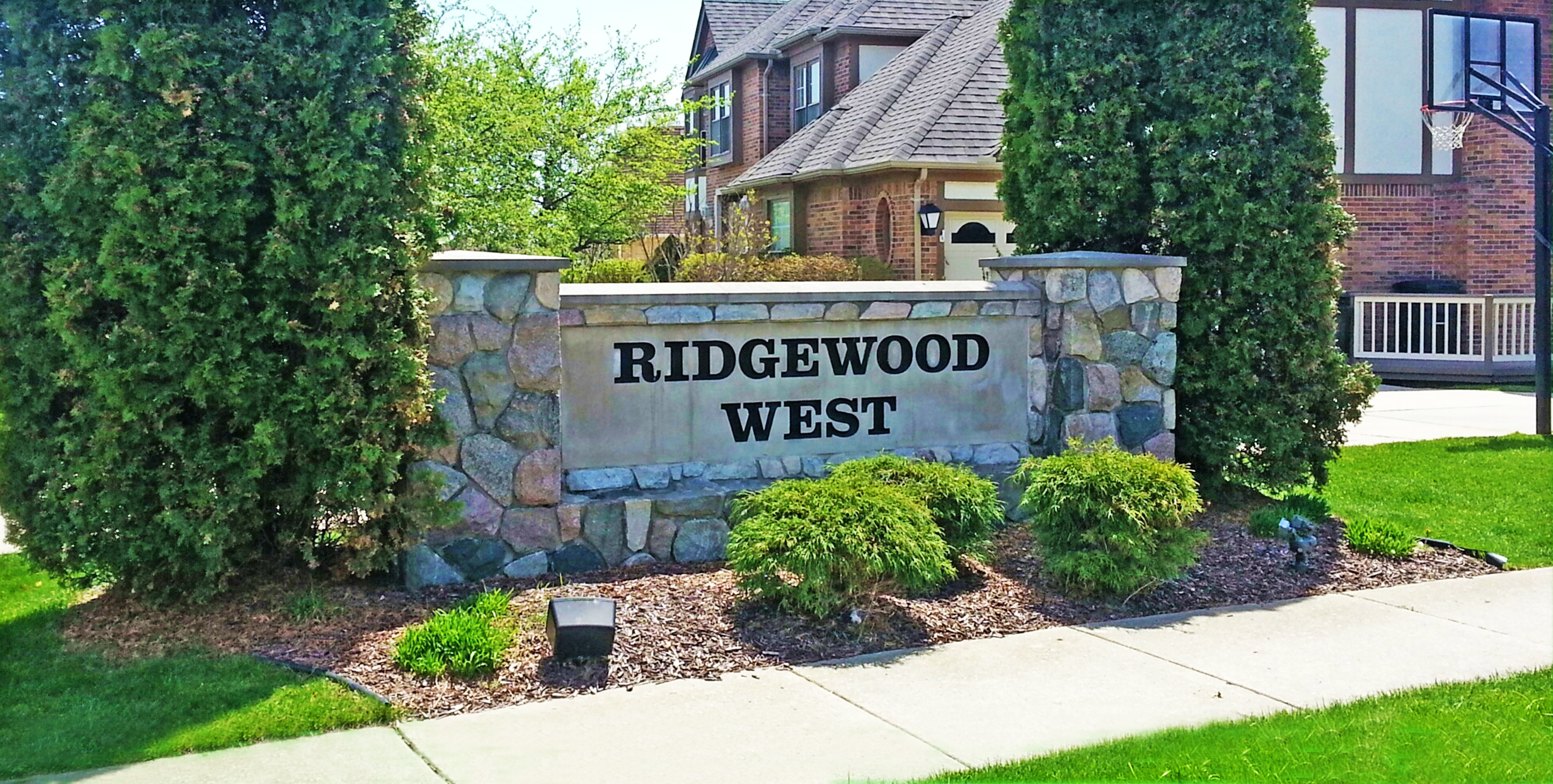 Ridgewood West Sign