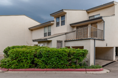 Condos & Townhomes