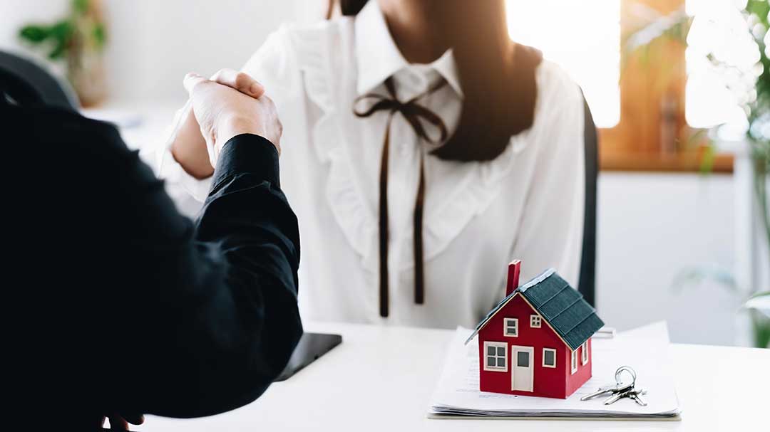 13 Reasons to Hire a Real Estate Agent