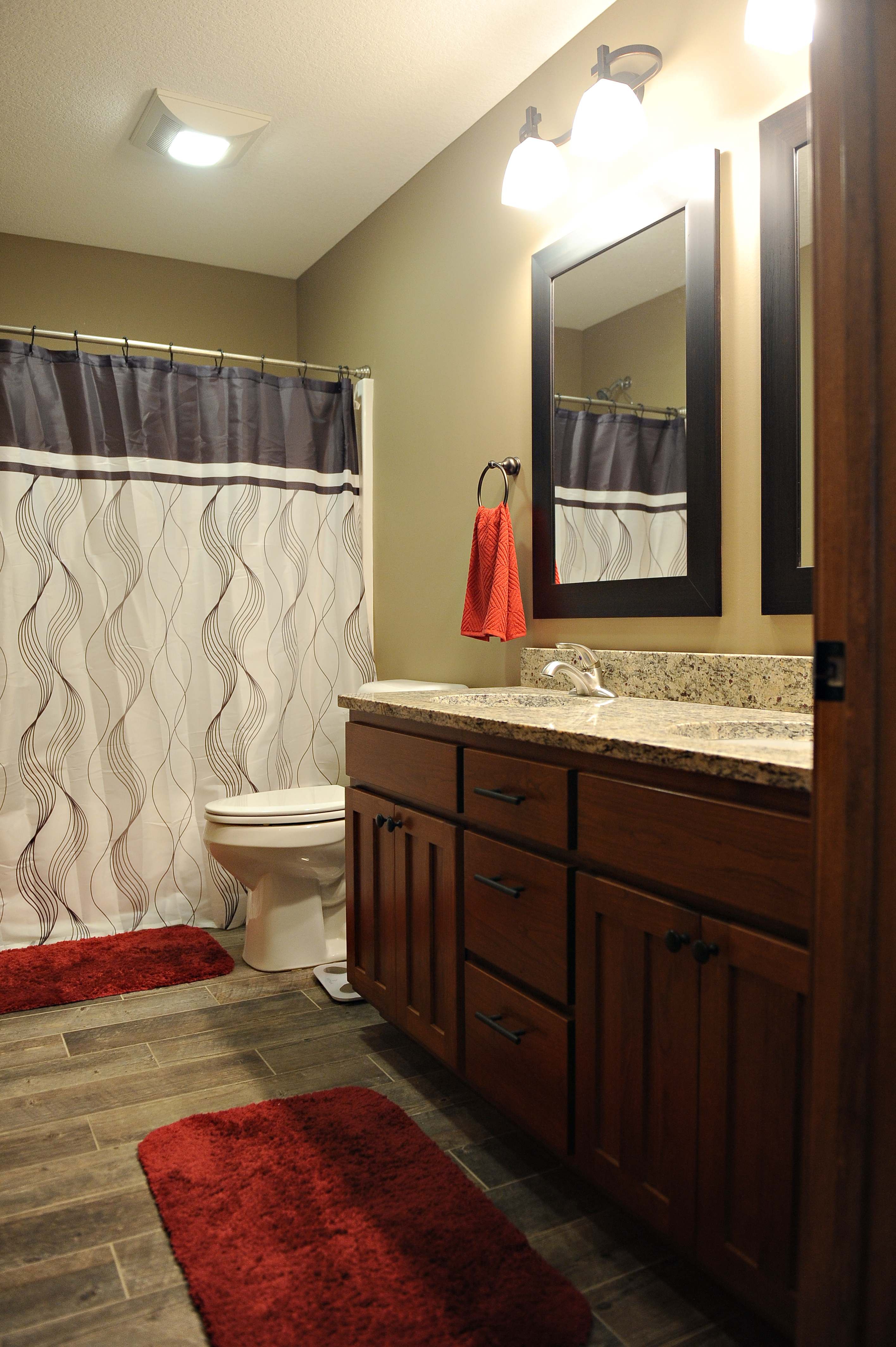 Upper level bath