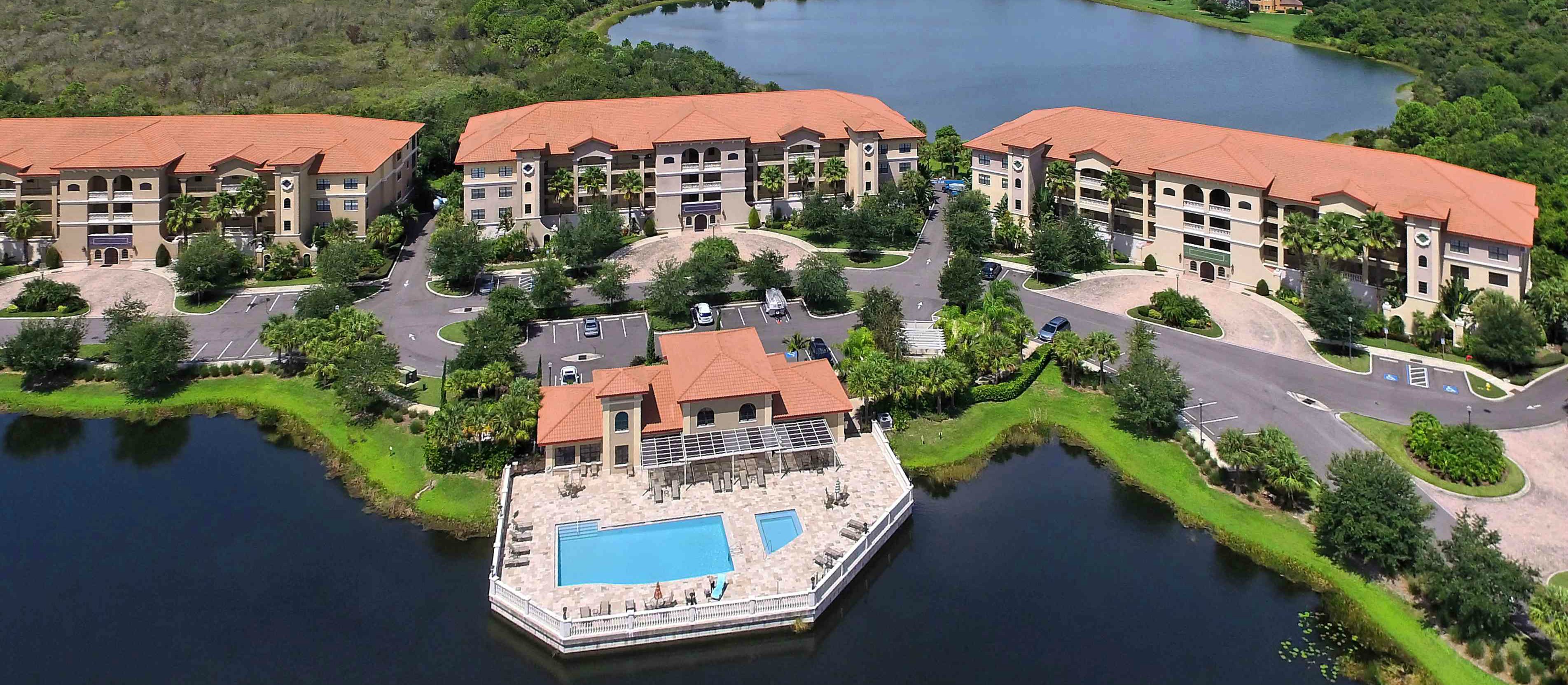 Lake Vista at Lakewood Ranch Elegant Condos for Sale with Amenities