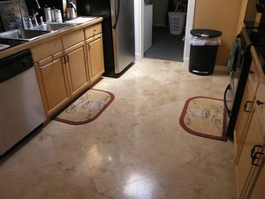 3307 Miami Court Kitchen 