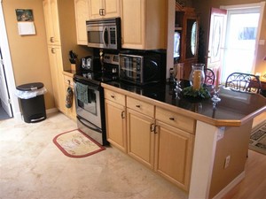 3307 Miami Court Kitchen 