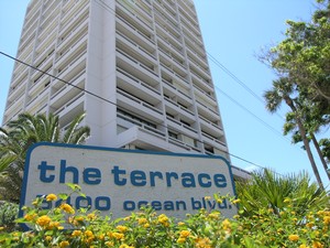 THe Terrace Building at 5400 Ocean Blvd Siesta Key FL