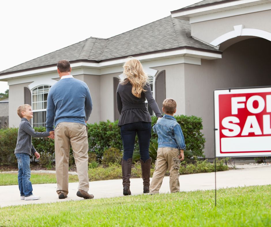 Top 4 Reasons to Dive into the Bellevue, Nebraska Real Estate Market Now