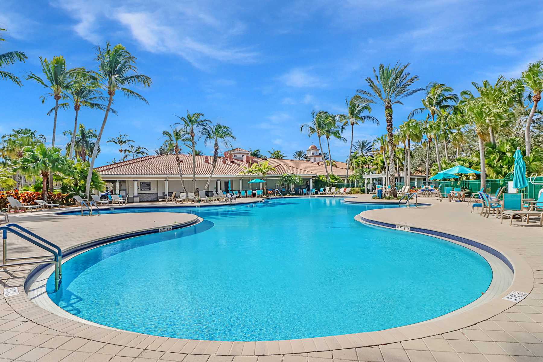 Island Walk of Naples, a Real Estate Guide