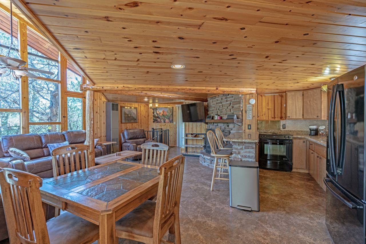 Great room and dining area at 190 S Greystone Circle