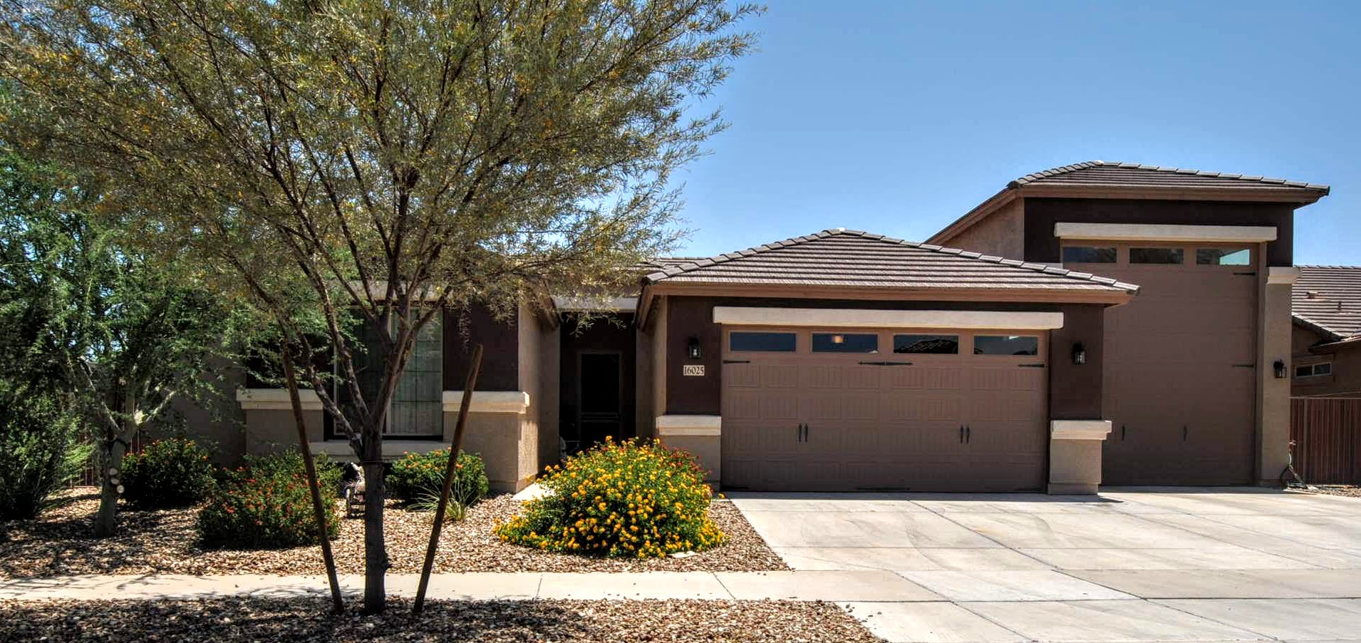 Surprise RV Garage Homes