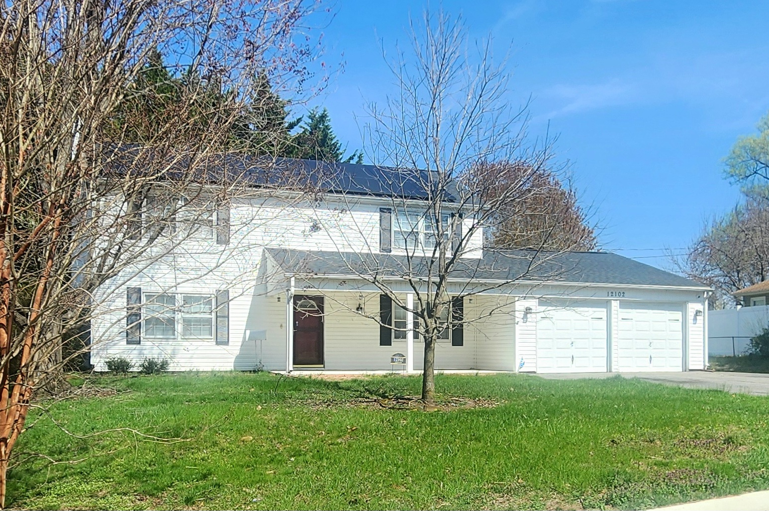 Levitt home in Bowie MD with large yard and garage
