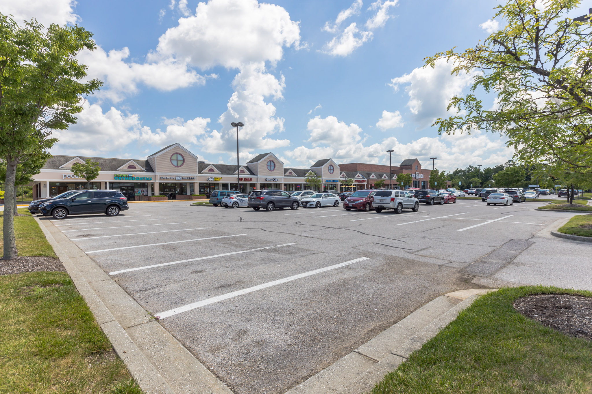 Piney Orchard Marketplace retail in Odenton Maryland