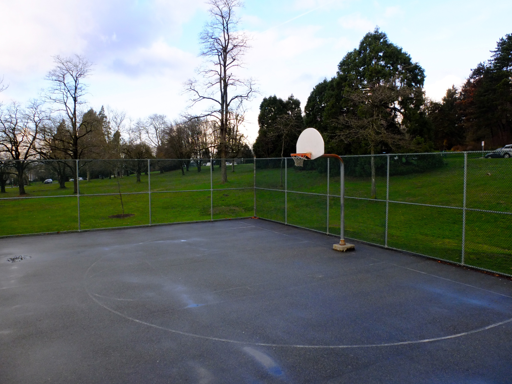 Top Outdoor Basketball Courts in Vancouver