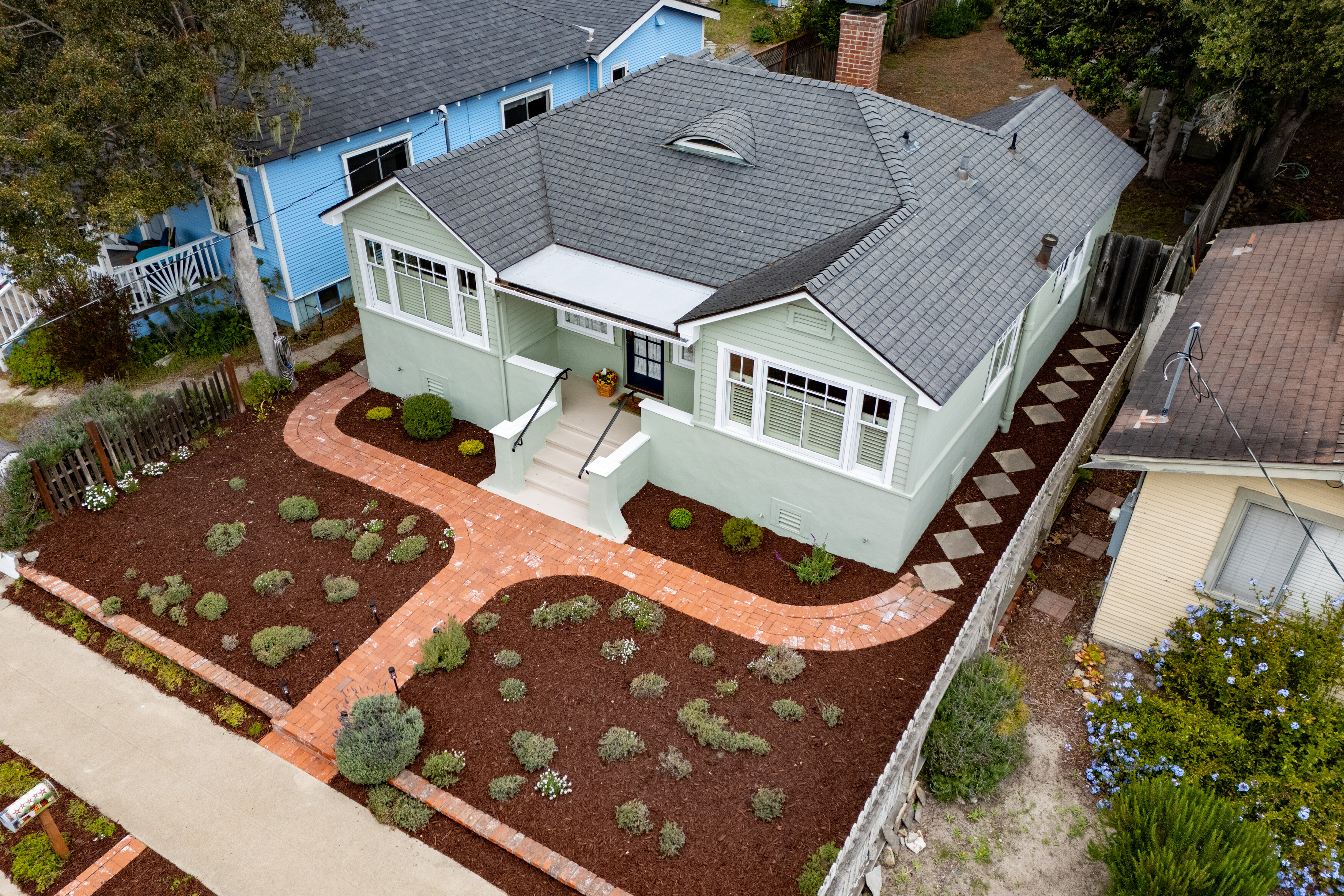 416 Sinex Ave Pacific Grove Cottage