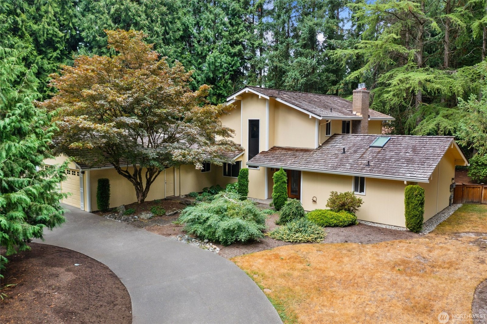 Median price in Bellevue, WA in February 2024 was $1,818,000
