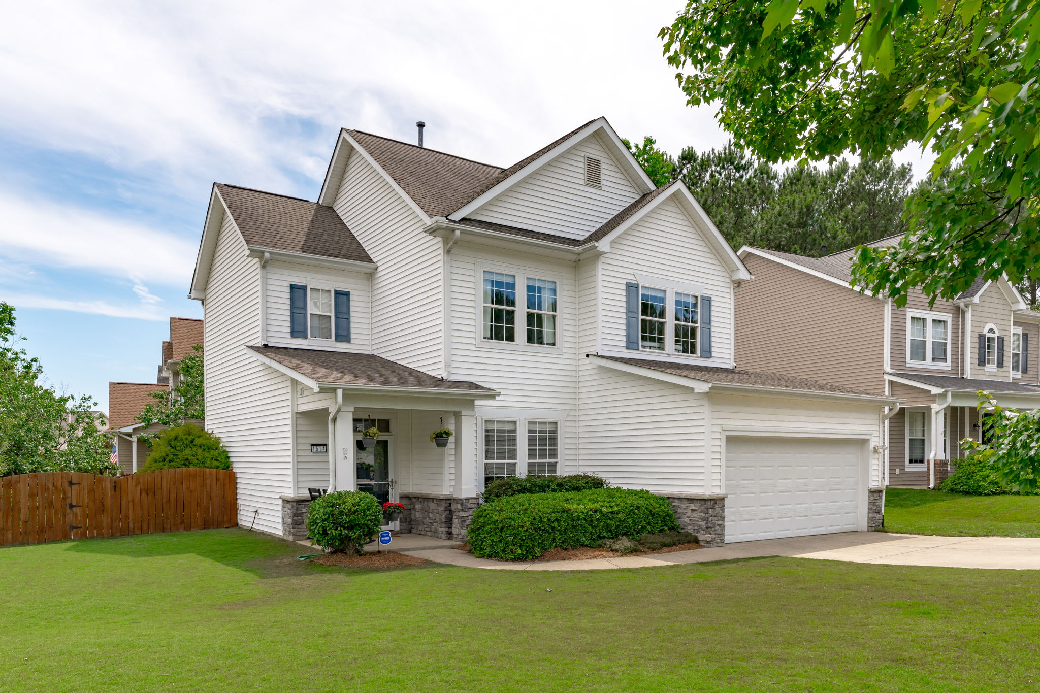 Front of 1007 Wellstone