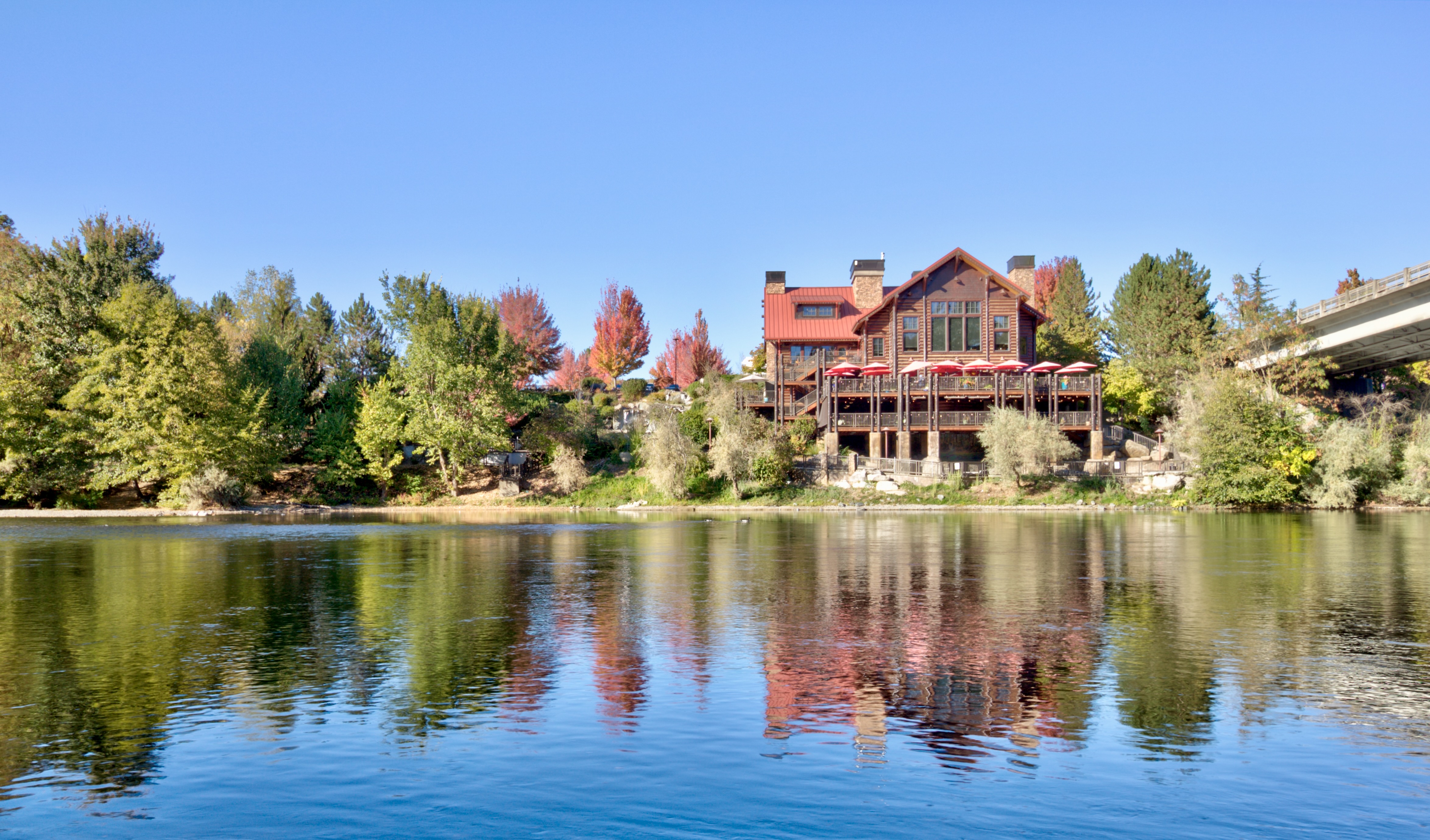 Scenic view of Grants Pass, Oregon, in the Rogue Valley