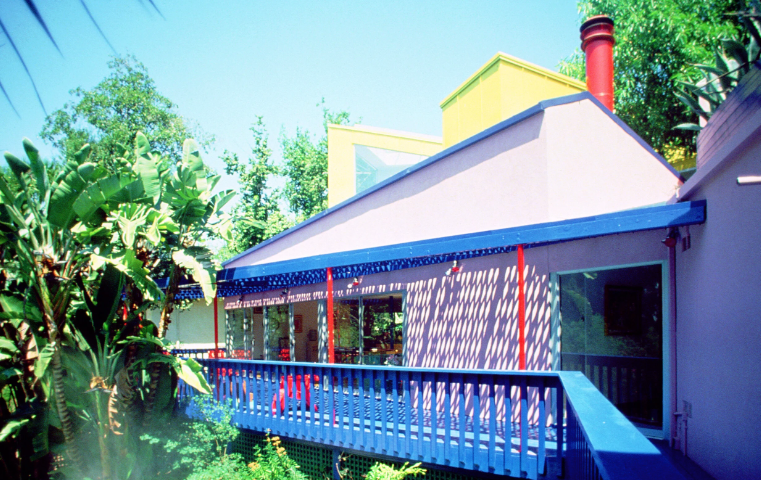 CAMPBELL WELLMAN DAVID HOCKNEY COLORFUL HOME LOS ANGELES