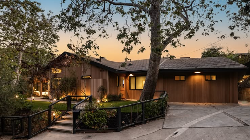 CAMPBELL WELLMAN SPIEGEL WELLMAN PALISADES HOME REBUILD 