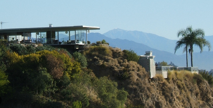 CAMPBELL WELLMAN STAHL HOUSE COMES TO MARKET HOLLYWOOD HILLS JULIUS SHULMAN PHOTO
