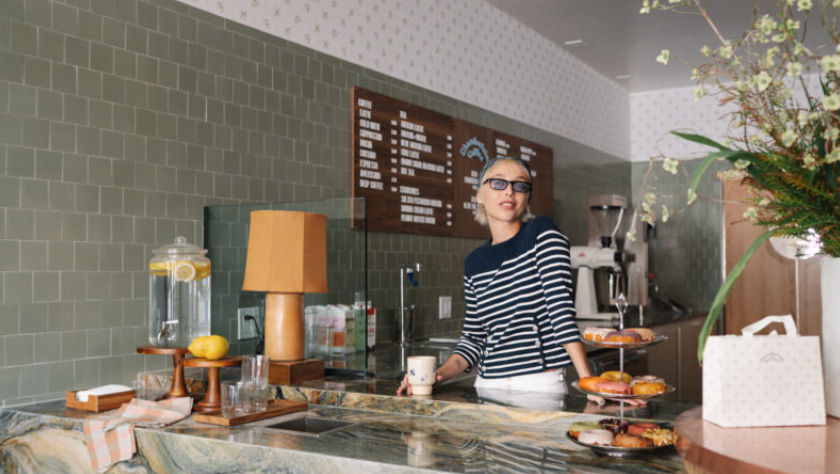 CAMPBELL WELLMAN VENICE ABBOT KINNEY EMMA CHAMBERLAIN COFFEE